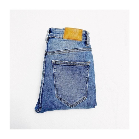 Zara Skinny Fit Denim Jeans Distressed Lt/Med Wash SZ6 - Picture 1 of 8